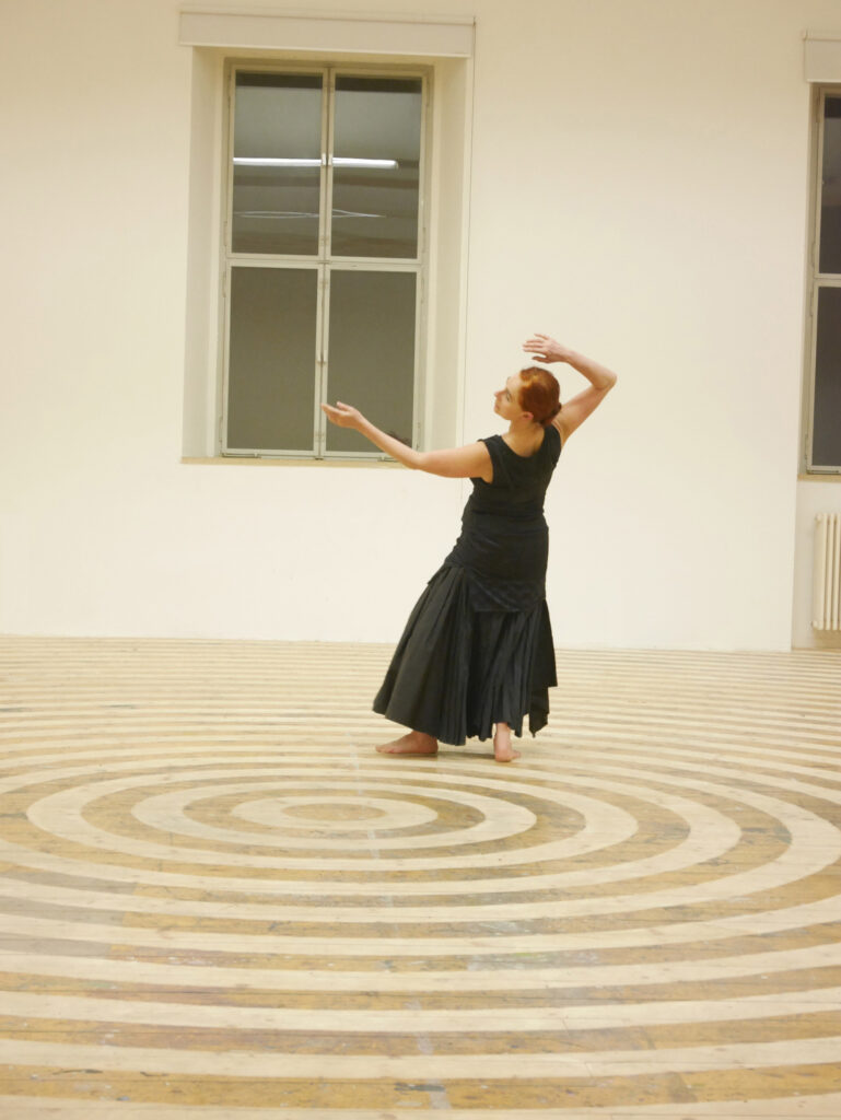 Bild Helga Seewann Tanzperformance, AdBK